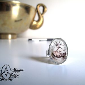 Large Oval Art Ring with "Woodland"